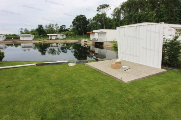 Montage des Gartenhäuschens von GARDEON