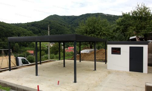 Ein Gartenhäuschen von GARDEON und ein Doppelcarport