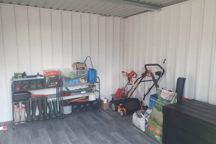 Ungedämmtes Gartenhaus GARDEON - Innenraum