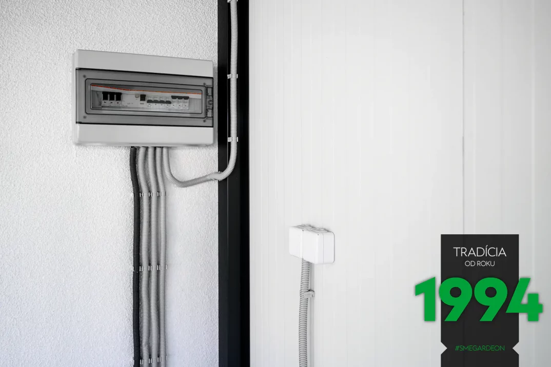 Elektrokasten an einem GARDEON Bauwerk