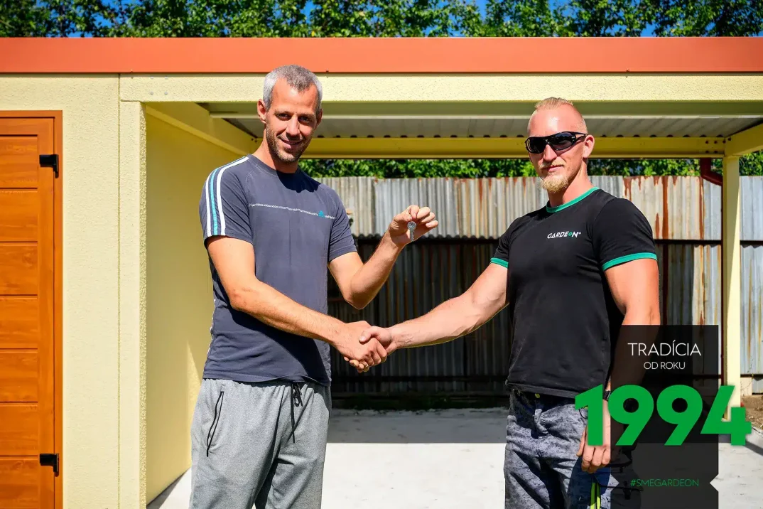 GARDEON: Die Übergabe eines montierten Gartenhauses