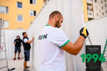 Detailfoto an die Arbeit der GARDEON Monteure