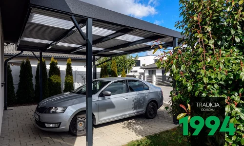 Stahlcarport GARDEON mit einem ungedämmten Dach und Lichtstreifen
