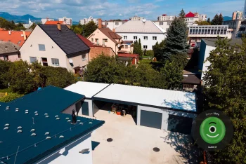 Garage mit Carport