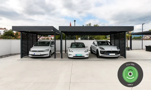 Montiertes Stahlcarport GARDEON mit Wandausfüllung