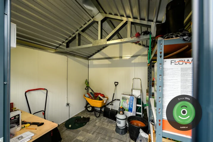 Montierte Gartenhütte GARDEON mit Zubehör in Farbe Anthrazit