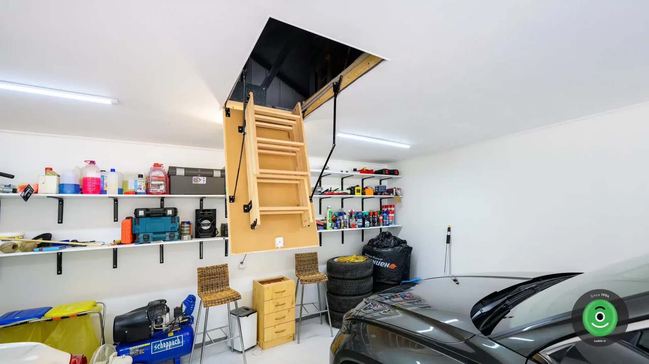Vorgefertigte Garage GARDEON für zwei PKWs mit Satteldach - Innere 5