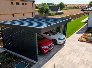 Vorgefertigtes Stahlcarport GARDEON mit Wandelementen