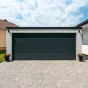 Individuelles Gartenhaus mit Garage