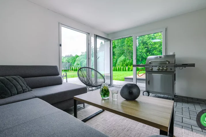 Gartenhaus mit isoliertem Dach und Wänden