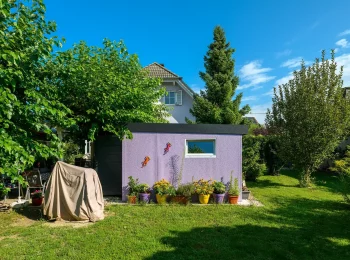 Montierte Gartenhütte GARDEON mit Zubehör