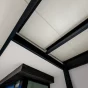 Nahaufnahme der oberen Wand der Überdachung
