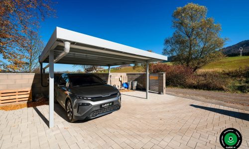 Doppelparkplatz Unterstand mit offenen Seitenwänden